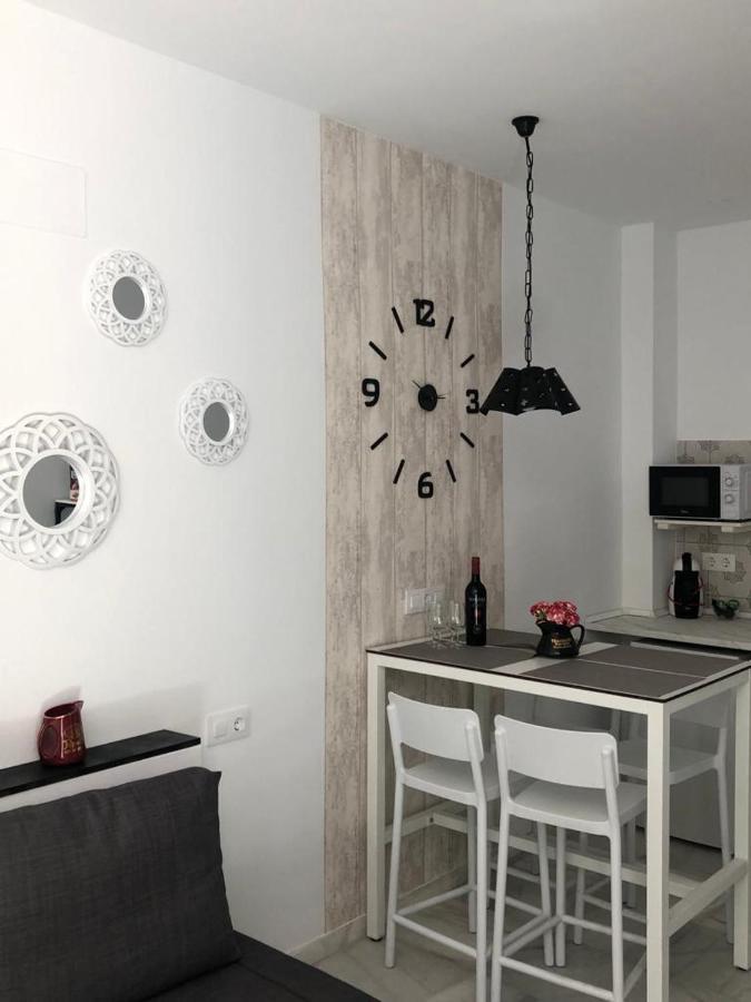 Allo Apartments "Real Escuela" Centro Loft Jerez de la Frontera Ngoại thất bức ảnh